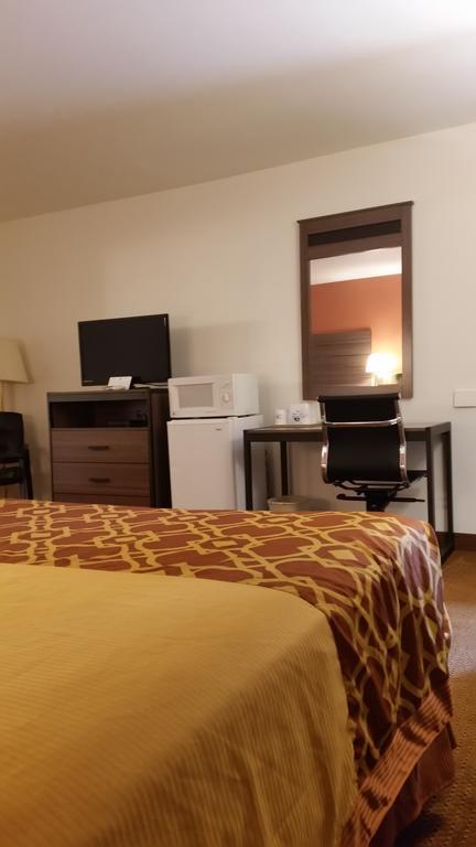American Inn Of ليبرال المظهر الخارجي الصورة