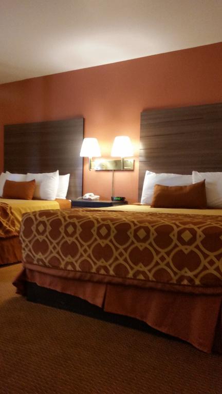 American Inn Of ليبرال المظهر الخارجي الصورة