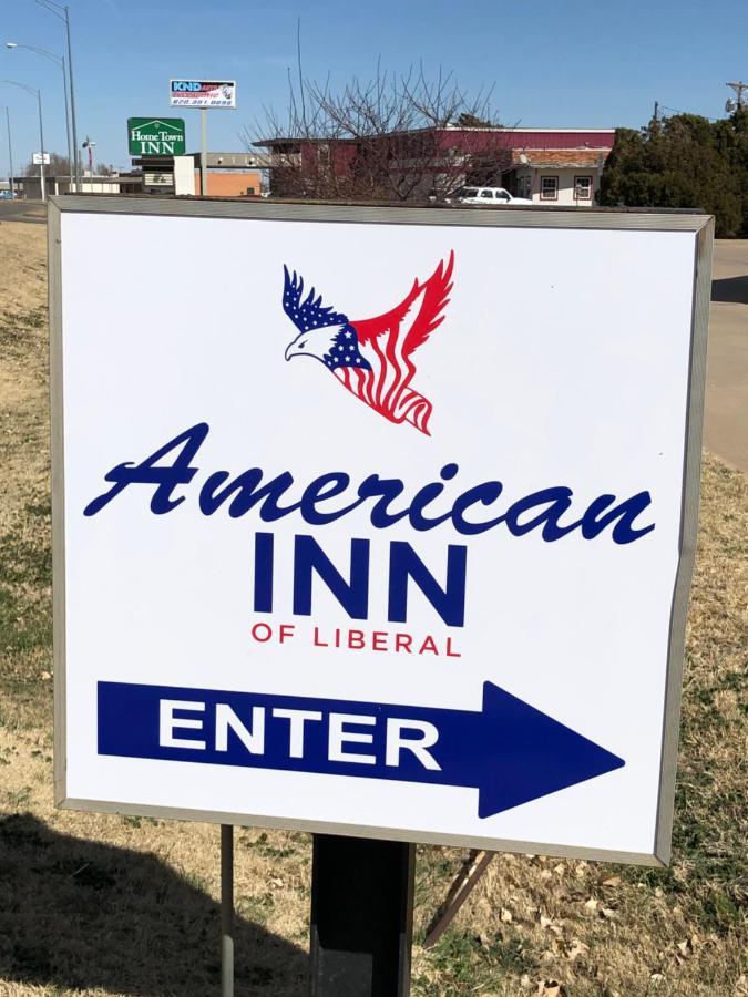 American Inn Of ليبرال المظهر الخارجي الصورة